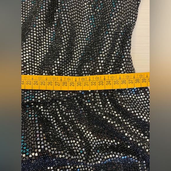 Divided sparkling romper M - Picture 8 of 9